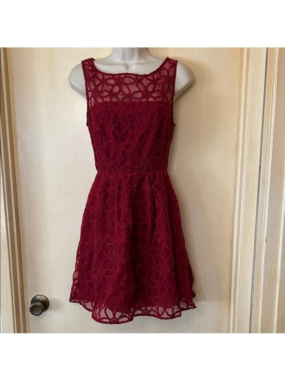 BB Dakota Burgundy Lace Mini Dress size 0
